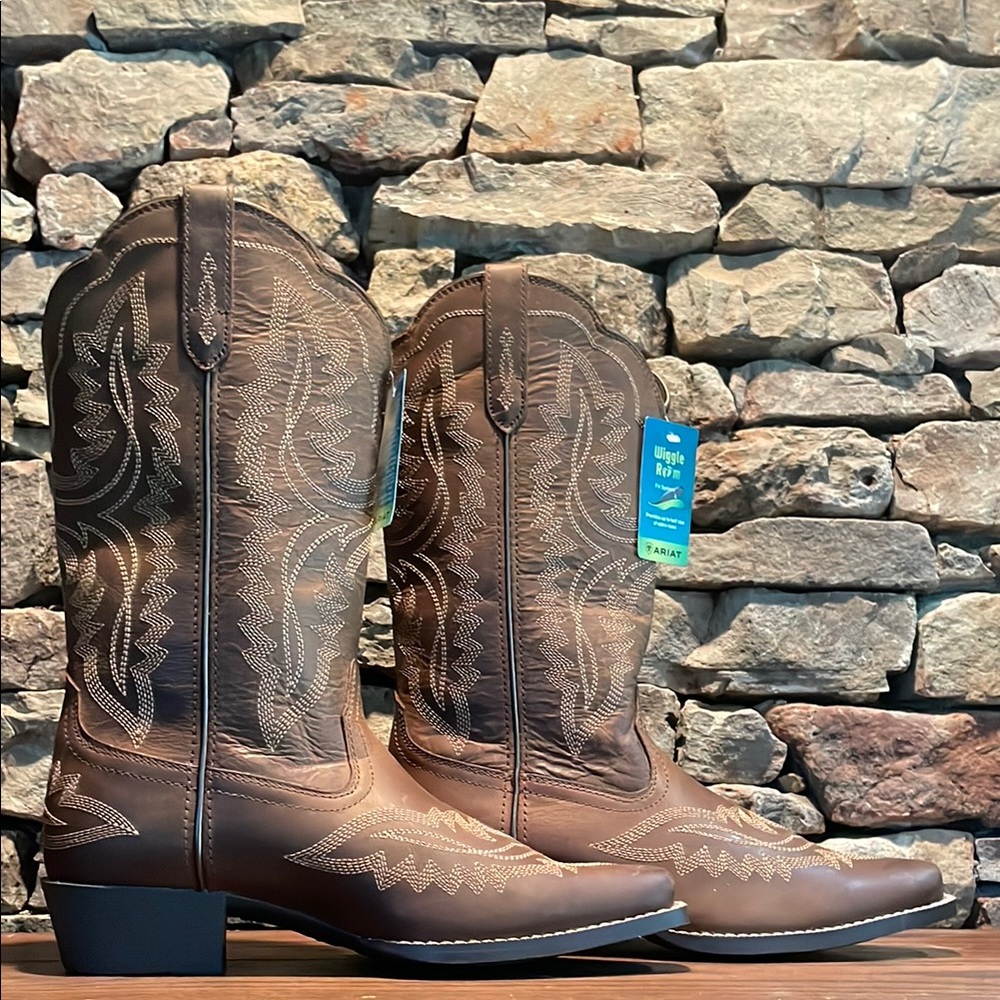 Ariat Women’s Casanova Western Cowgirl Boots